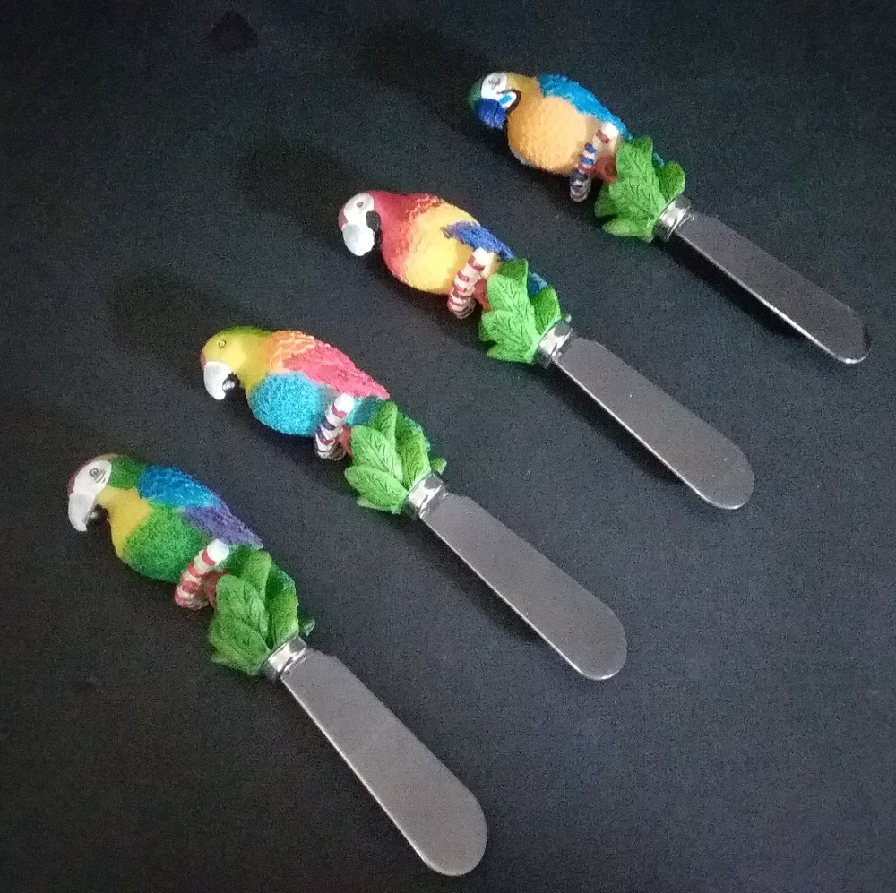 Concepts 4 Butter Spreaders Stainless Steel Parrot